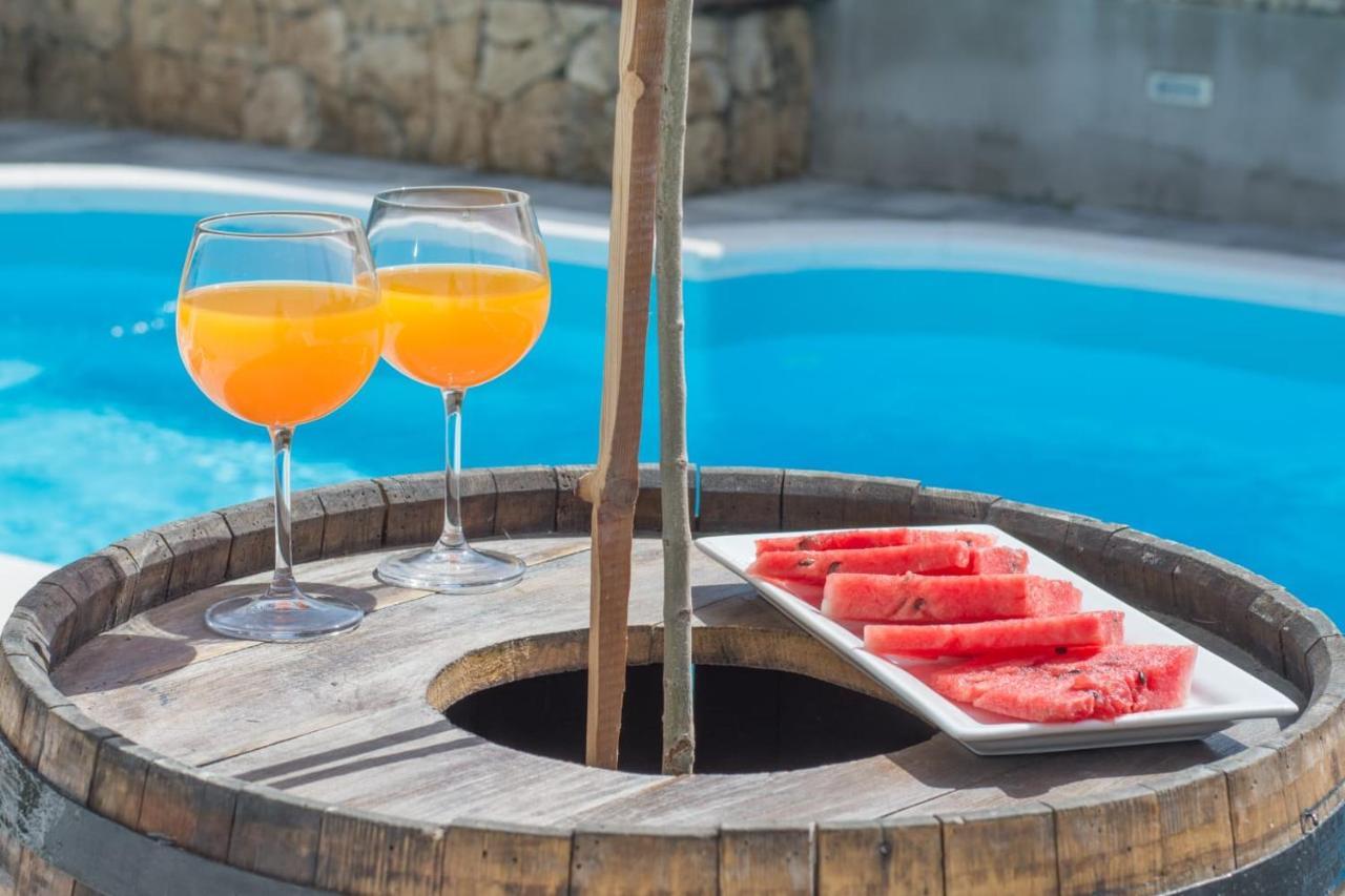 Village Holiday Apartman With Heated Pool Maslina Kostanje Bagian luar foto